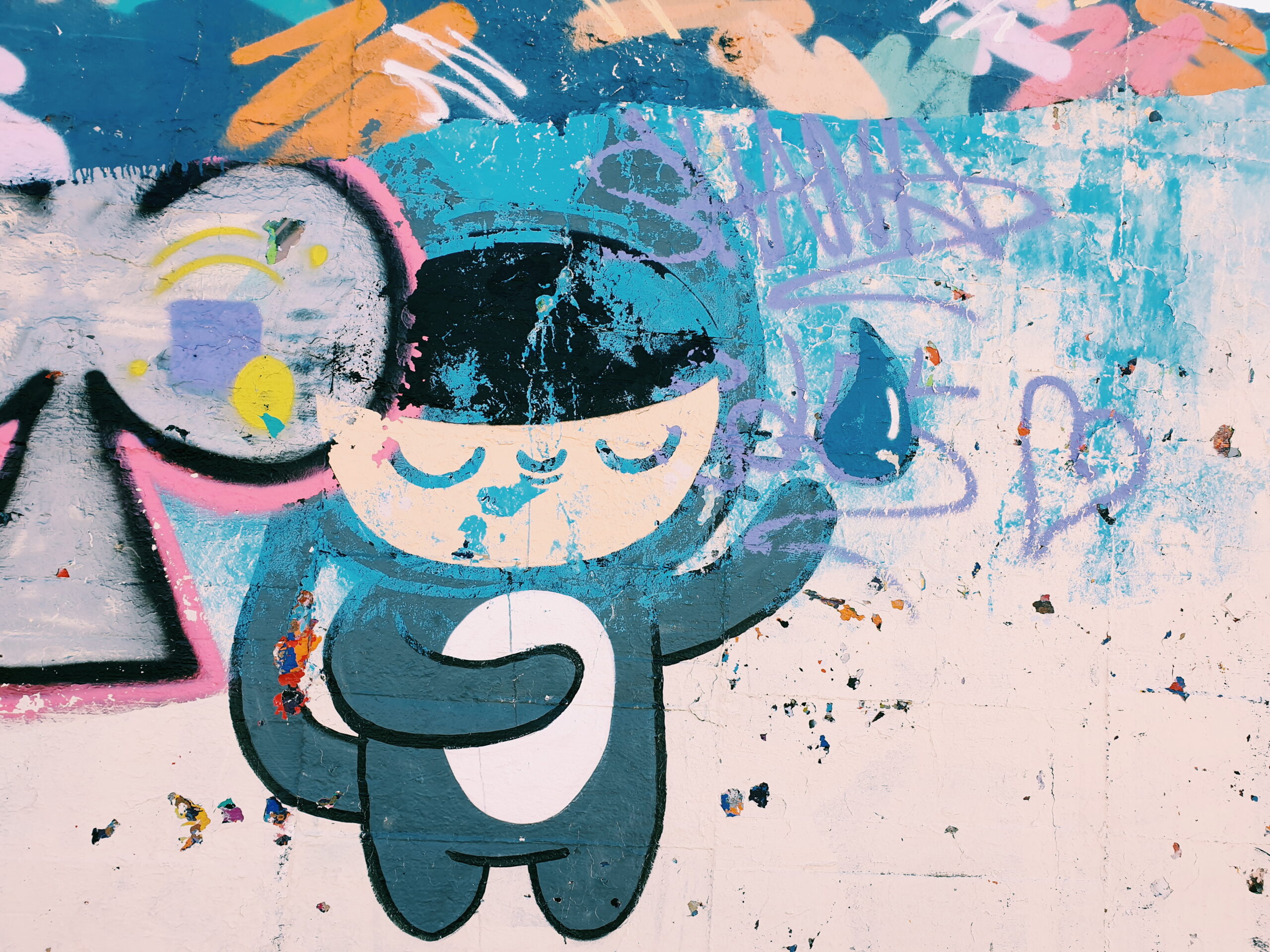 cool street art on a bunker on a Cap Ferret beach