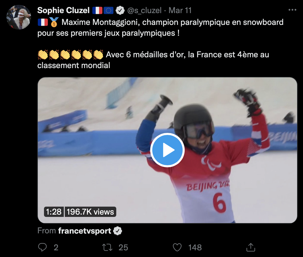 Clap clap clap tweet from Sophie Cluzel to illustrate accessibility on social media
